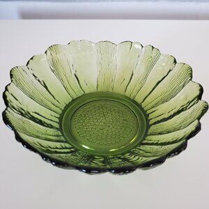 Vintage Indiana Glass Sunflower Bowl – Avocado Green (1970s)